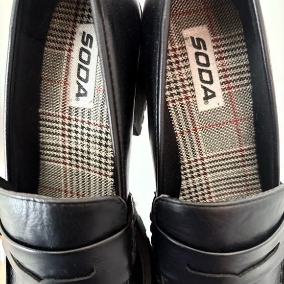 SODA Chunky Black Platform Loafers – Size 9 - Picture 4 of 5